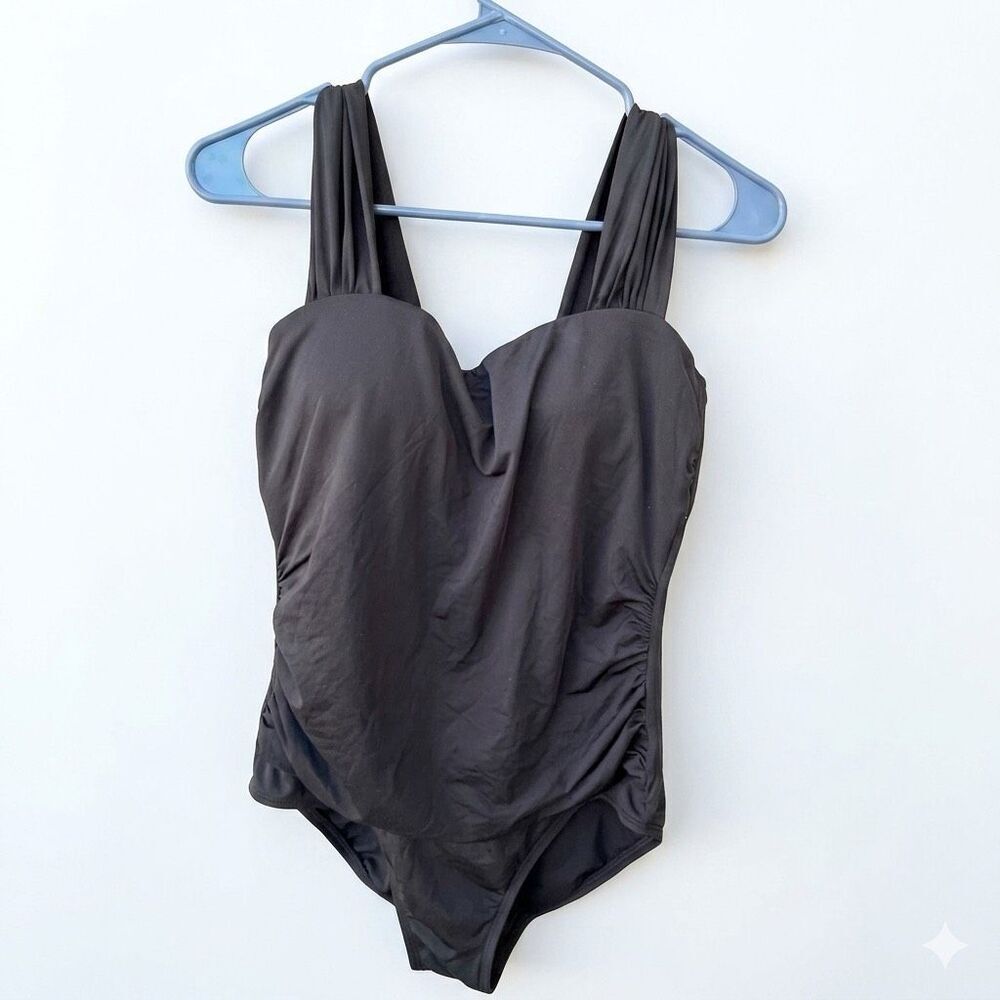 Jantzen size M one piece swim with ruched side.